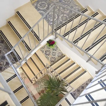 Casa Trapanese 3* تراباني